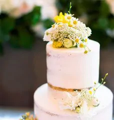 Свадебные торты с ромашками