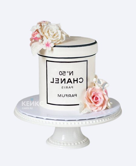Торт девушке на 20 лет с шанелью Торт девушке на 20 лет с шанелью Фото
