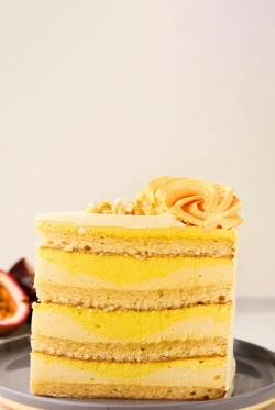 Торт на заказ Мус манго-маракуйя