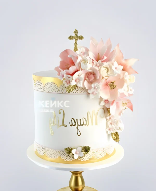 Торт с цветами на крестины для девочки Фото