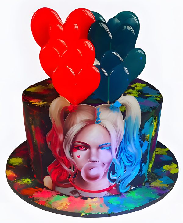 Необычный торт с сердечками Фото