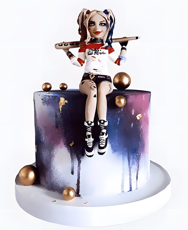 Торт с фигуркой Харли из Отряда Самоубийц Фото