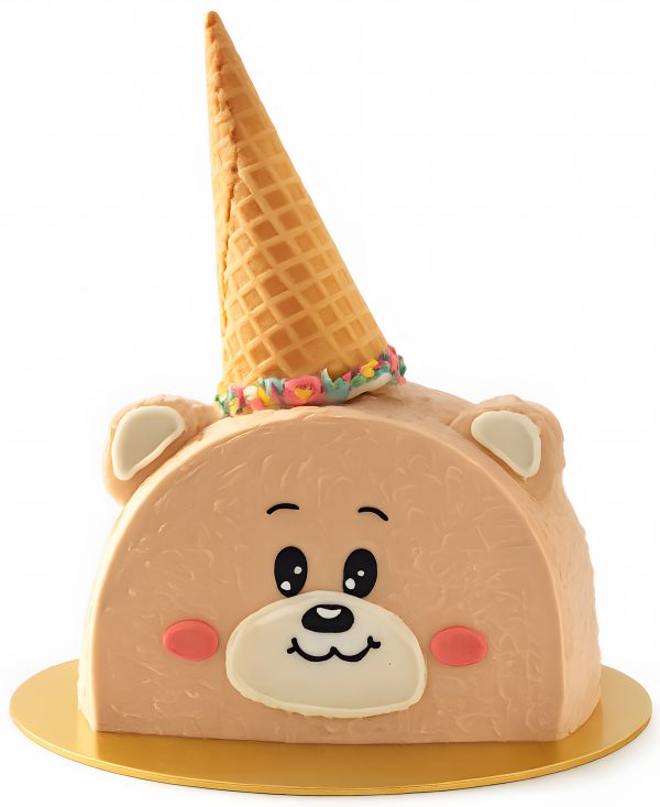 Детский торт в виде медведя с рожком Фото