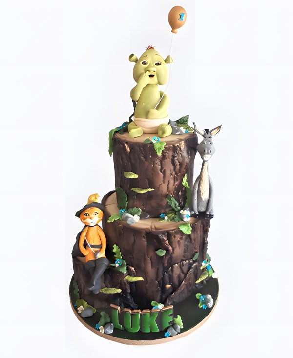 Двухъярусный торт с фигурками кота и ребенка Шрека Фото