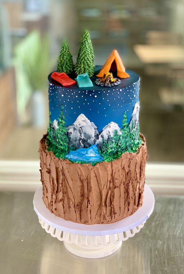 Двухъярусный торт со звездами Фото