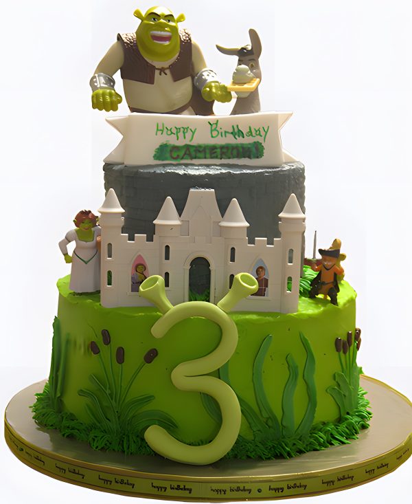 Двухъярусный торт в форме замка Фото