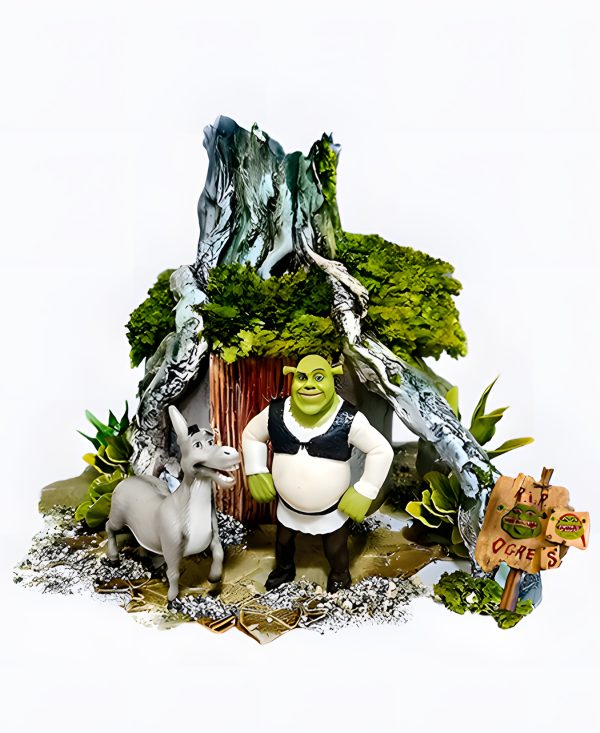 Креативный торт в форме дома Шрека Фото