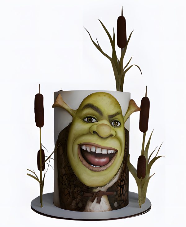 Высокий торт со Шреком Фото