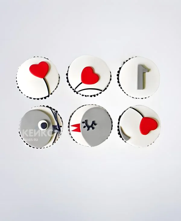 Капкейки для папы с птичками и сердечками Фото