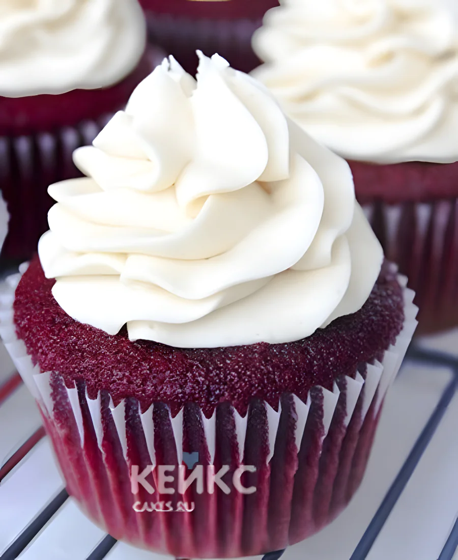 Капкейки Красный бархат с белым кремом Капкейки Красный бархат с белым кремом Фото