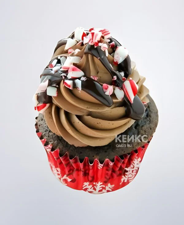 Капкейки с глазурью и карамелью на Новый год Капкейки с глазурью и карамелью на Новый год Фото