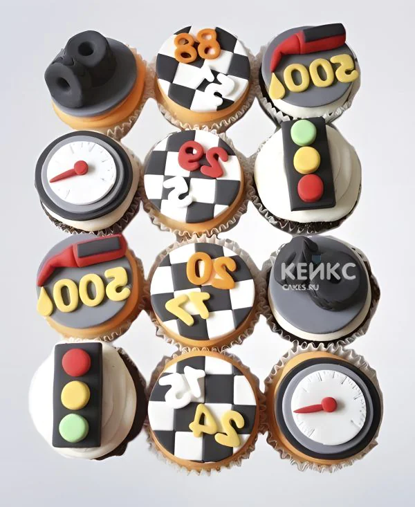 Капкейки в школу мальчику на автомобильную тему Фото