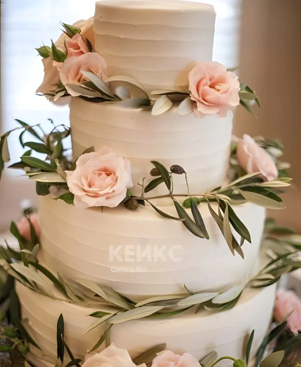 Свадебный торт украшенный живыми розами Фото