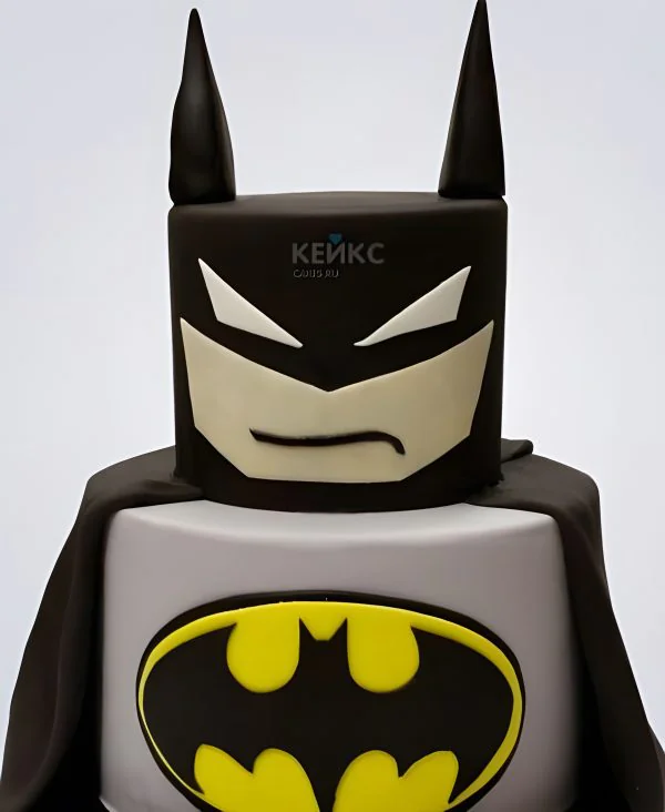 Торт Бэтмен в плаще и маске Торт Бэтмен в плаще и маске Фото