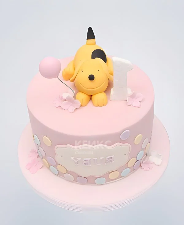 Торт бело-розовый с желтой собачкой Фото