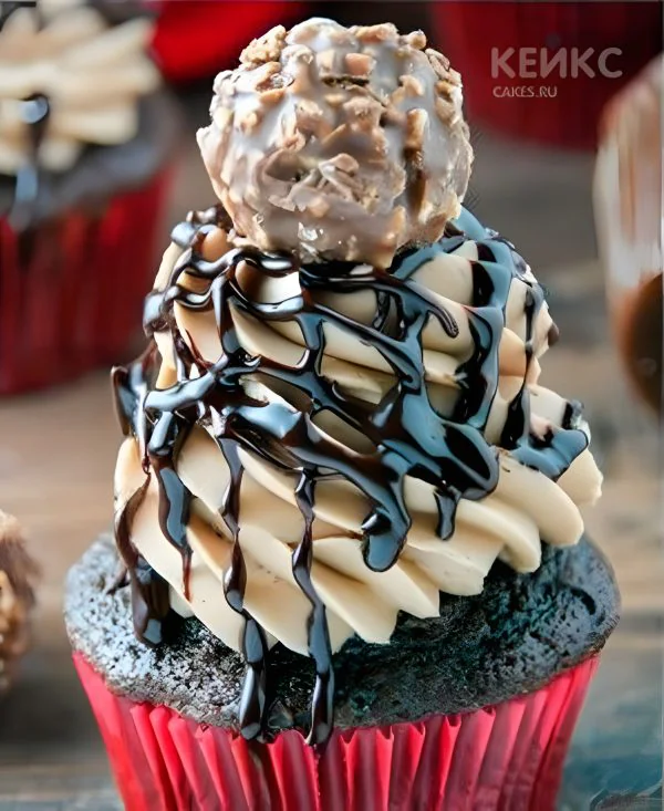 Черные капкейки с глазурью Фото