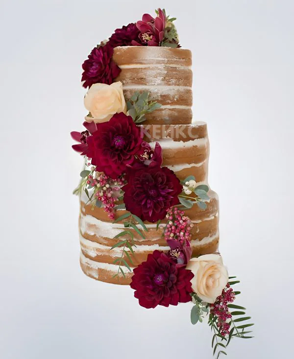 Торт осенний свадебный с пионами и розами Торт осенний свадебный с пионами и розами Фото