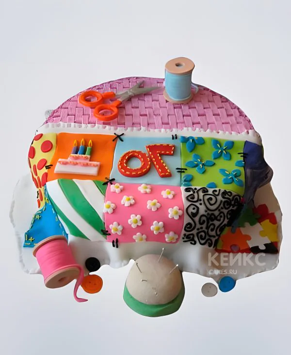 Торт для бабушки с нитками и вязанием Торт для бабушки с нитками и вязанием Фото