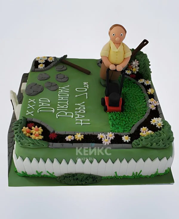 Торт в виде зеленой полянки с надписью Торт в виде зеленой полянки с надписью Фото