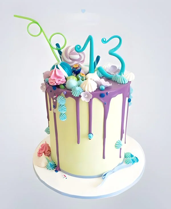 Детский торт со сладостями на день рождения девочке 13 лет Фото