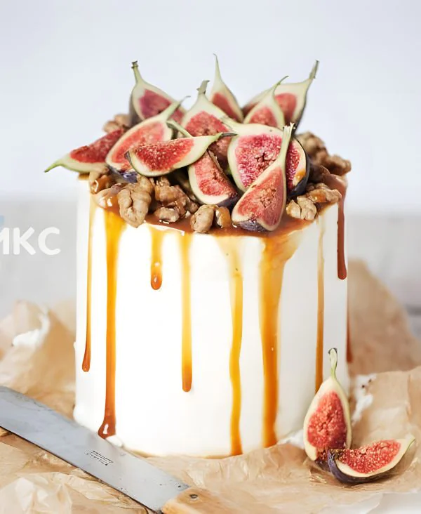 Торт с орехами и фруктами Торт с орехами и фруктами Фото