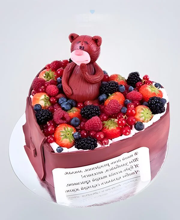 Фруктовый торт с медведем и надписью Фруктовый торт с медведем и надписью Фото