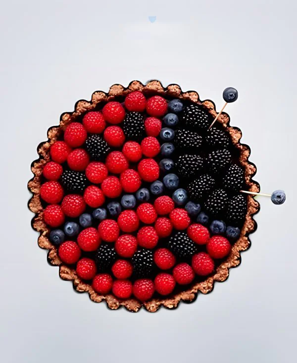 Фруктовый торт в виде божьей коровки Фруктовый торт в виде божьей коровки Фото