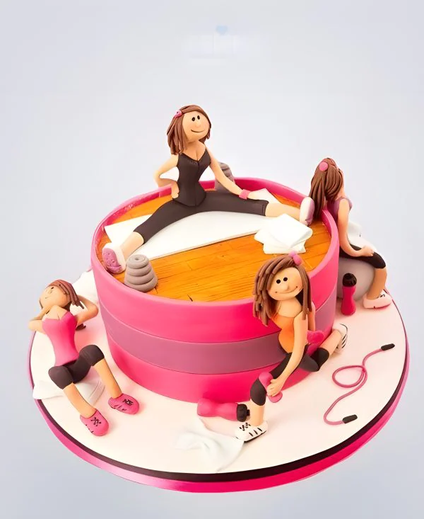 Оригинальный торт легкая атлетика с фигурками из мастики Оригинальный торт легкая атлетика с фигурками из мастики Фото