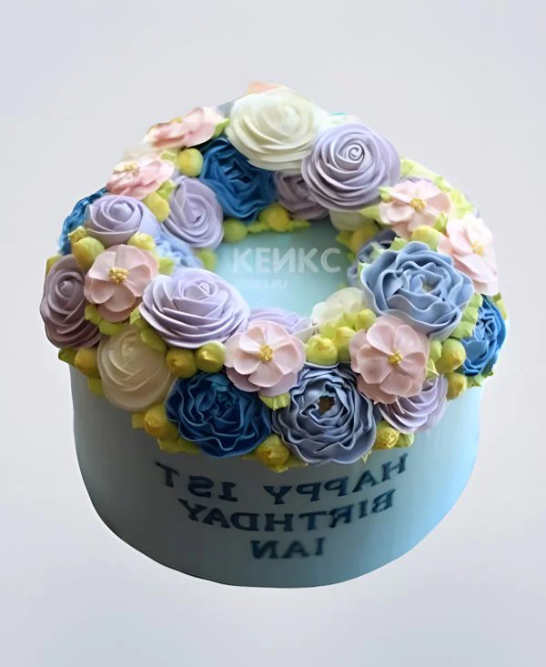 Торт в Корейском стиле с букетом цветов Фото