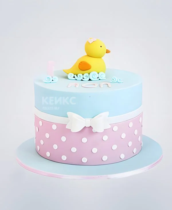 Торт на день рождения 1 год с желтой уточкой Фото