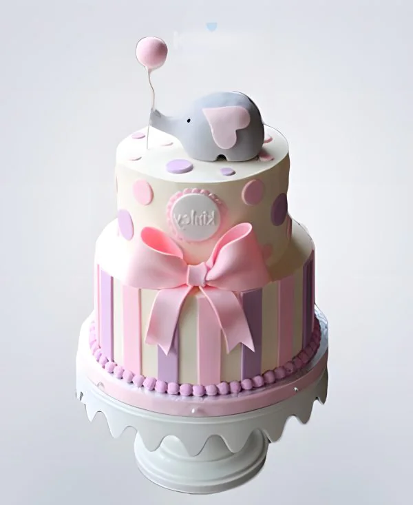 Торт со слоником с шариком и бантом Фото