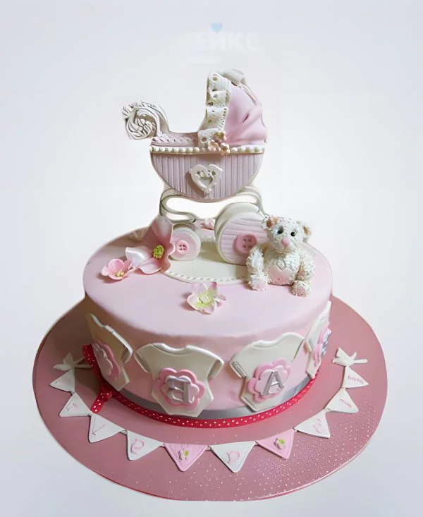 Торт в розовых тонах с коляской Торт в розовых тонах с коляской Фото