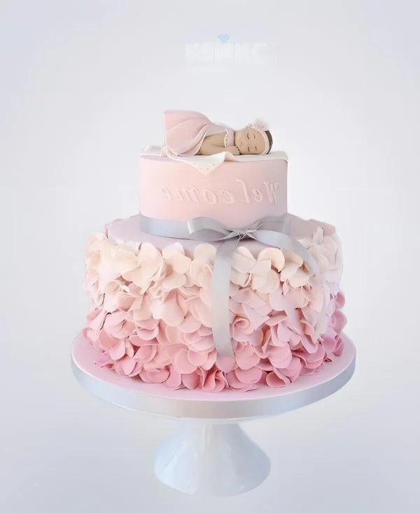 Детский розовый торт на выписку дочки Детский розовый торт на выписку дочки Фото