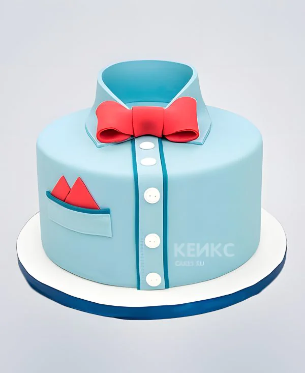 Торт в виде голубой рубашки с красной бабочкой Торт в виде голубой рубашки с красной бабочкой Фото