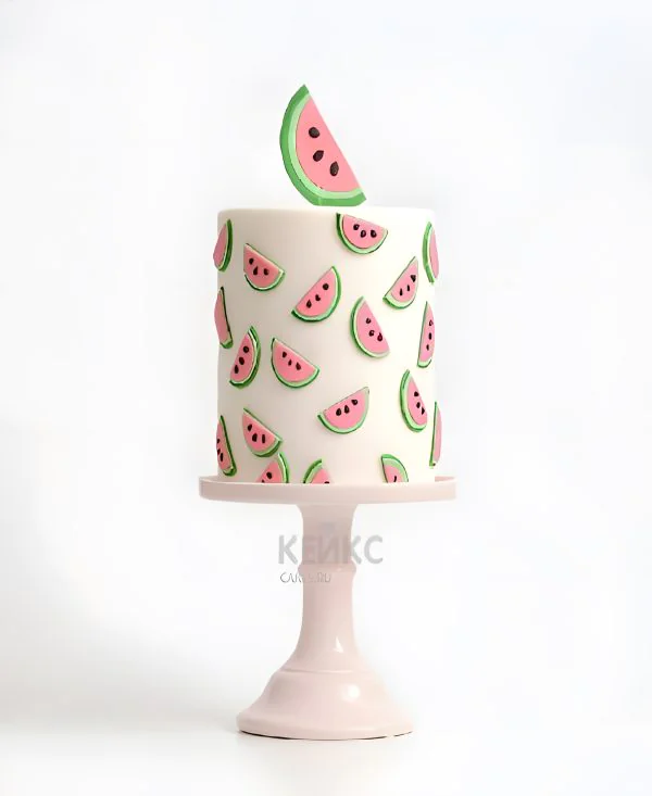 Смешной торт украшенный дольками арбуза для подруги Смешной торт украшенный дольками арбуза для подруги Фото