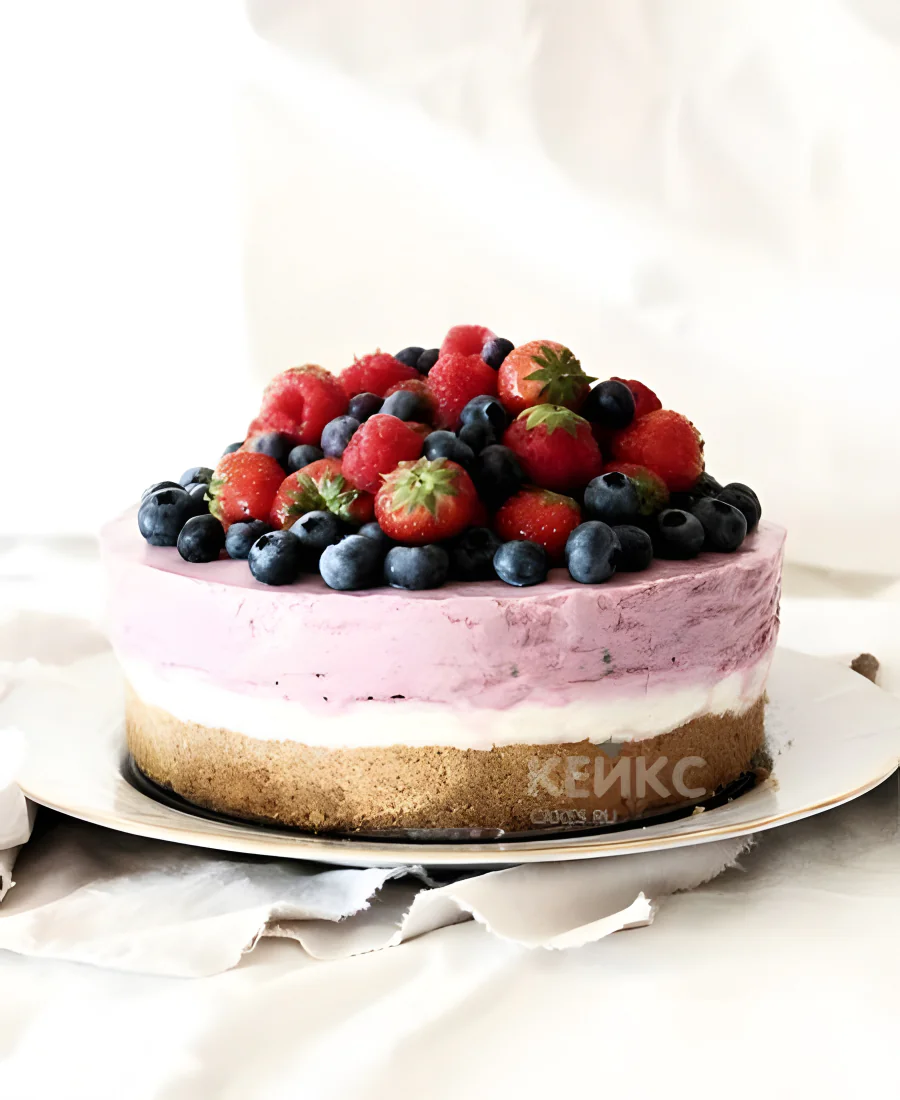 Вкусный диетический торт с кремом и ягодами Вкусный диетический торт с кремом и ягодами Фото