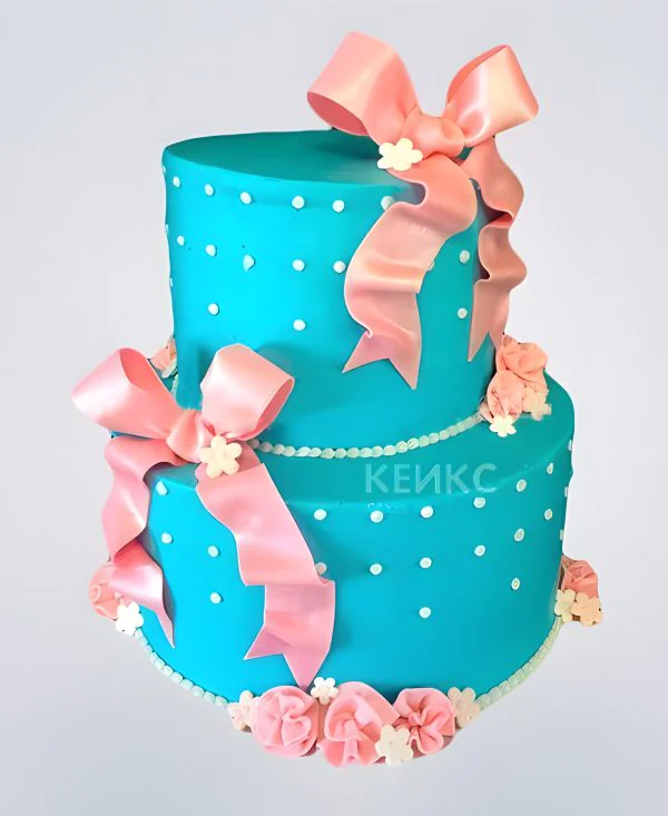 Чудесный торт розово-бирюзовый с бантом Чудесный торт розово-бирюзовый с бантом Фото