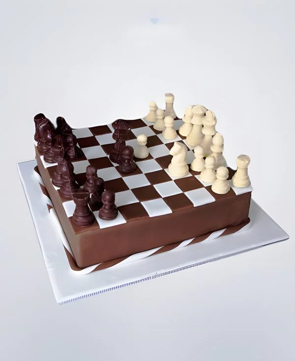 Торт шахматы коричневая доска и фигурки Торт шахматы коричневая доска и фигурки Фото