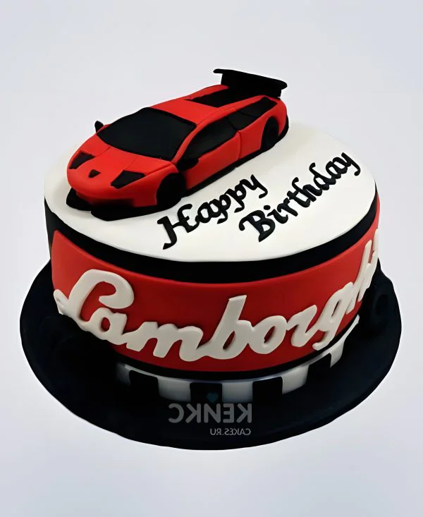 Торт с надписью и красной гоночной машиной Торт с надписью и красной гоночной машиной Фото