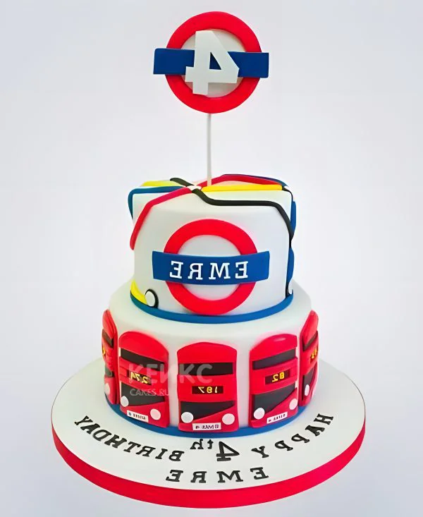 Яркий торт в Английском стиле с Лондоном Фото