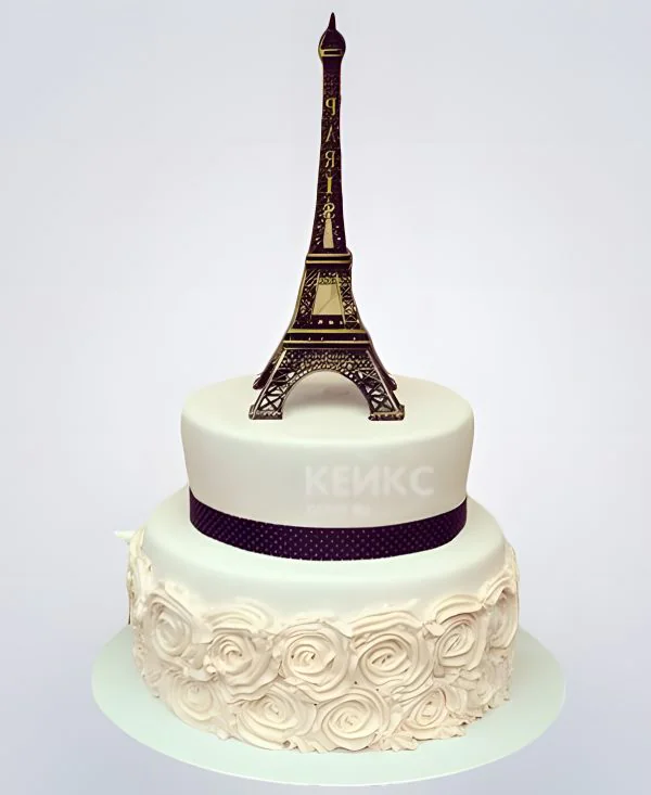 Торт во французском стиле с Эйфелевой башней Торт во французском стиле с Эйфелевой башней Фото
