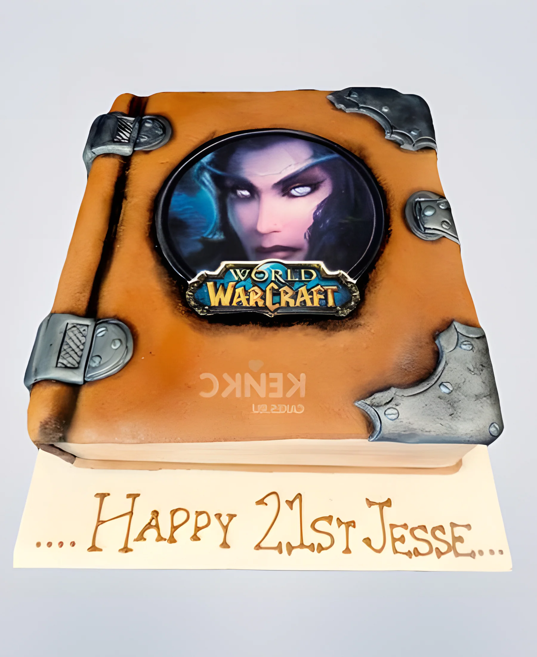 Торт в виде книги Варкрафт Фото