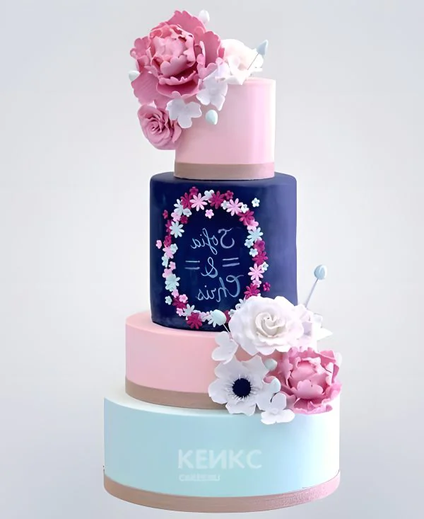 Яркий весенний свадебный торт с цветами Яркий весенний свадебный торт с цветами Фото