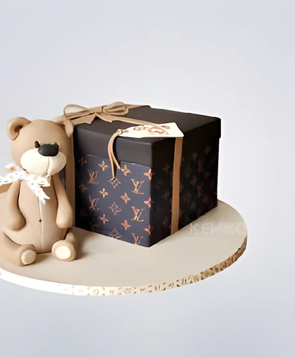 Торт подарочная коробка с мишкой Торт подарочная коробка с мишкой Фото