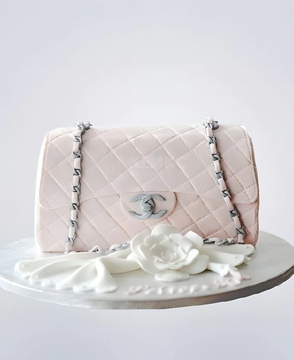 Торт розовая сумка шанель Торт розовая сумка шанель Фото