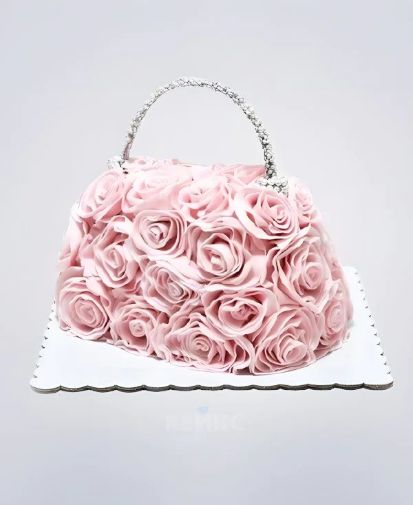 Торт сумка из розовых цветов Торт сумка из розовых цветов Фото