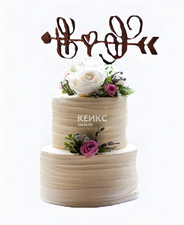 Нежный торт с красивыми розами Фото