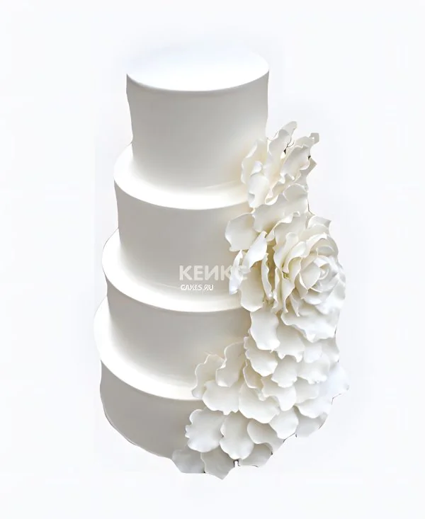 Необычный торт с цветком Фото