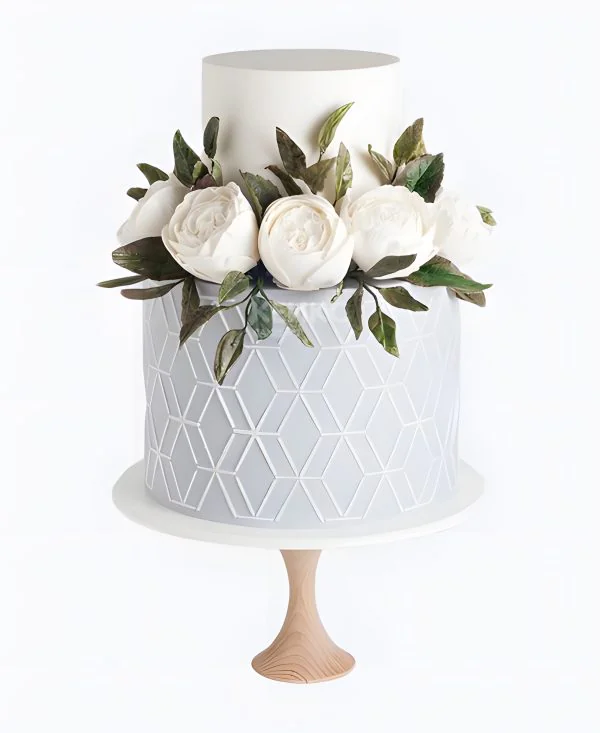 Двухъярусный свадебный торт с мастикой и узором Фото