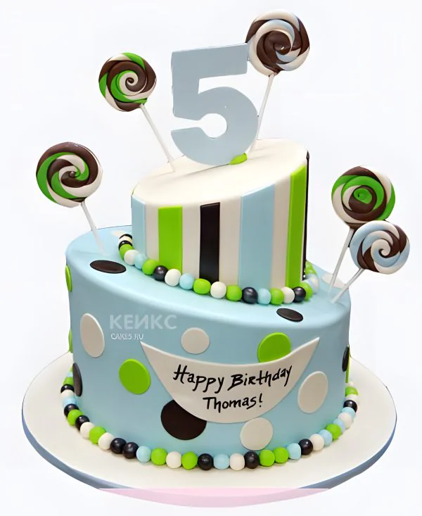 Голубой торт с зелеными карамельками Голубой торт с зелеными карамельками Фото